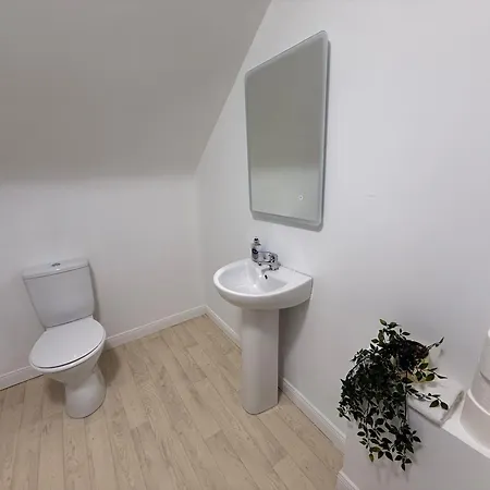 Apartment Heartbeat By Travel Lets Homes With Private Ensuite & Garden Letterkenny